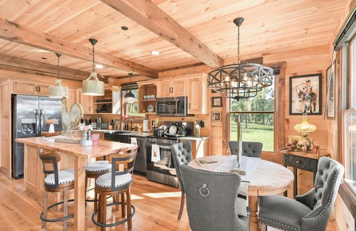 Smithsburg Cabina | Dreamcatcher Cabin ~Scenic views with BIG sky hues