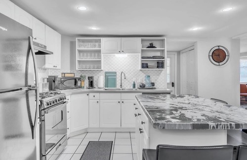 Norwich Casa | 4-bedroom house in Norwich with Hot tub and 13 minutes to Mohegan and Foxwoods