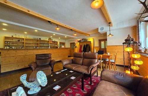 Aspangberg-Sankt Peter Chalet De Esquí | Cozy Mountain Chalet in Austrian Alps for Skiing & Events, ~1h to Vienna&Airport