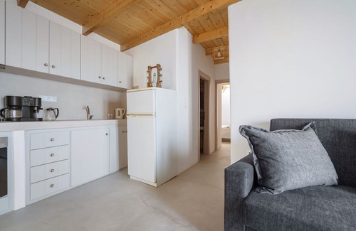 Kithira Apartamento | Apartamento 'Angel's 2' con terraza compartida, Wi-Fi y aire acondicionado
