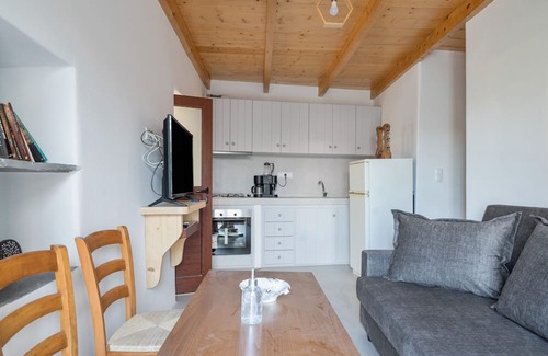 Kithira Apartamento | Apartamento 'Angel's 2' con terraza compartida, Wi-Fi y aire acondicionado