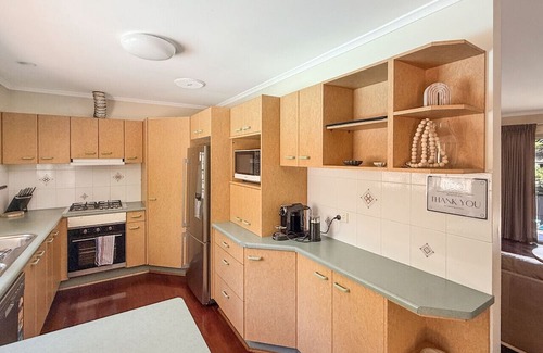 Kenmore Casa | Spacious Family Retreat with Pool/Pet friendly