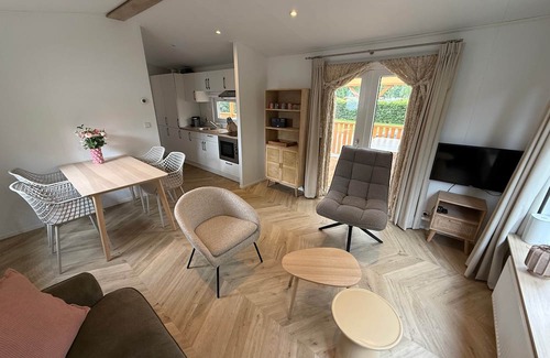 Sevenum Casa | Luxe chalet op 5-sterren camping met ruime veranda