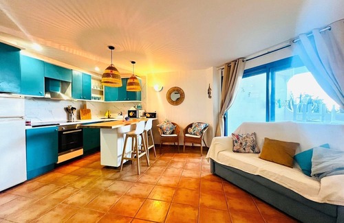 Peñíscola Apartamento | Apartment 'Perlazul' with Sea View, Wi-Fi and Air Conditioning