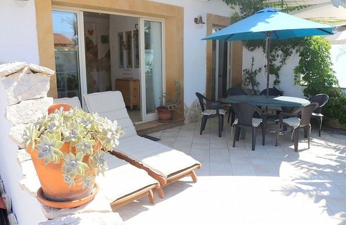 Agnone Bagni Casa | Casa Libezia: A welcoming apartment located right on the beach, with Free WI-FI.