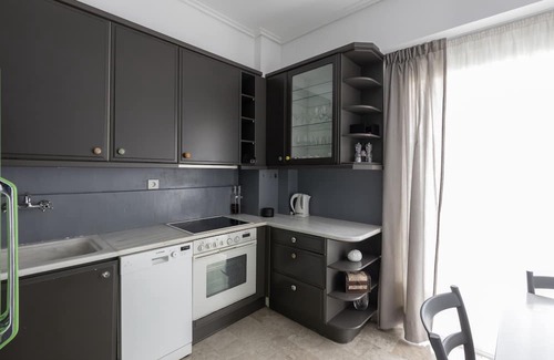 Anafiotika Apartamento | Massive 2-Apartment Combo | Unbeatable Acropolis Views | Sleeps 9