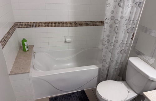 Downtown Mississauga Apartamento | Modern 1-bedroom condo near Square One Mall Mississauga.