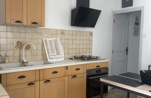 Saint-Julien-en-Saint-Alban Apartamento | T2 in charming Ardèchois village