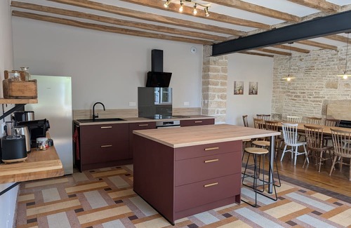 Dancevoir Casa | Country house, 2 living rooms, 3 bathrooms, 15 people, large meeting areas