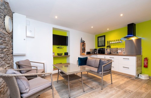 Malestroit Casa | Small Malestroyenne House