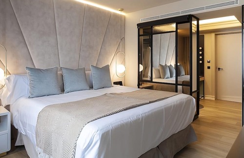 Sant Nicolau Hotel | Enjoy Picturesque Views! 2 Comfortable Units, Pets are Welcome!