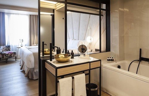 Sant Nicolau Hotel | Indulge in Amazing Views! 2 Pet-friendly Units Near Royal Palace of La Almudaina