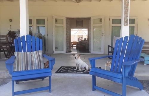 Hopefield Cama Y Desayuno | A Hidden Bed & breakfast with live-in host Private, Peaceful with Plunge pool.