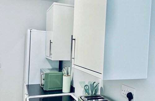 Wainscot Apartamento | Cozy Flats Near Strood Station