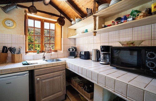 El Jaral Cabaña | Private Cottage with shared Heatable Solar Pool, Sauna, Jacuzzi and Sea View