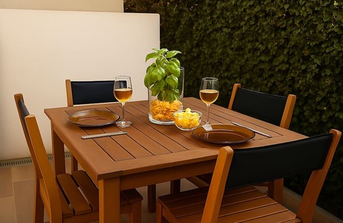 La Nartelle Apartamento | T2/20m2 au Rêve D'azur walking distance to beach, shared pool parking, bed linen included
