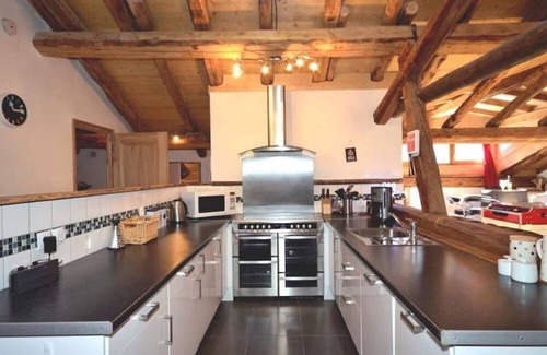 Peisey-Nancroix Apartamento | Chalet Bronziers - authentic alpine experience (10p, sauna)