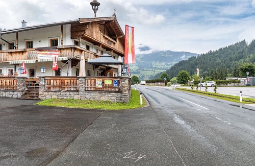 Hopfgarten im Brixental Apartamento | Room '4' with Mountain View, Shared Terrace and Wi-Fi