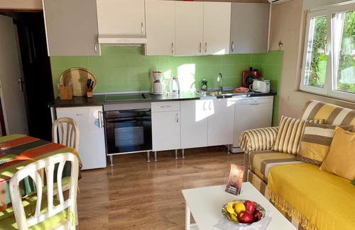 Guía de Isora Cabaña | Private Cottage with shared Heatable Solar Pool, Sauna, Jacuzzi and Sea View
