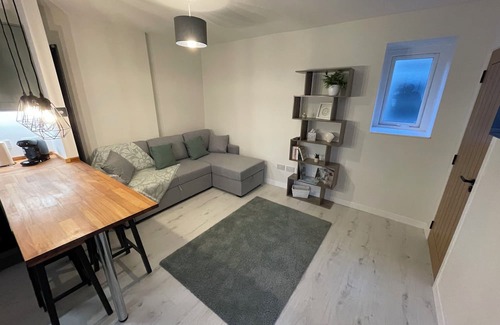 Levenmouth Cabaña | Viewforth Cottage - Cosy place by the beach ideal for a couple or family of 4