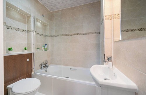 Tooting Apartamento | Cosy & Simple Stay – The Perfect London Base, with Easy Tube to Top Attractions.