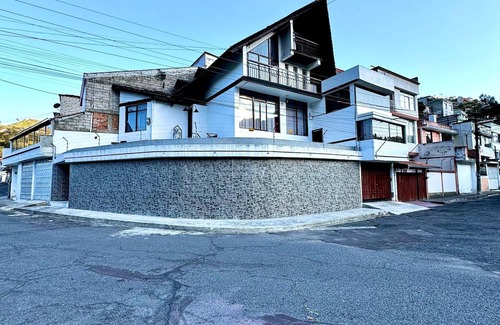 Hacienda Monjas Casa | Vista & Relax House a few kilometers from the historic center of Quito.