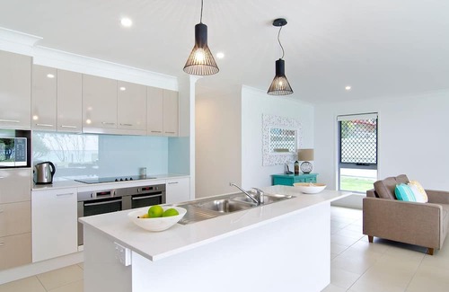Bilinga Casa | Sentosa on Tugun - Absolute Beachfront Home