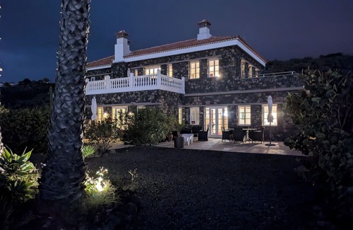 Los Llanos Apartamento | Spacious apartment in a quiet location with fantastic sunsets