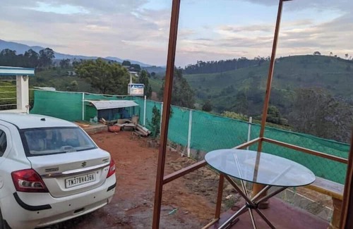 Ooty Cabaña | container wood house
