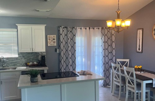 Burton Casa | Heritage House Retreat: Burton, Texas 6 guests 3 bedrooms 4 beds 2 full baths