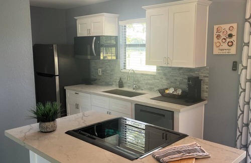 Burton Casa | Heritage House Retreat: Burton, Texas 6 guests 3 bedrooms 4 beds 2 full baths