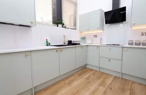Saint Paul's Apartamento | Modern spacious apartment with garden in heart of Bristol, perfect for long stay