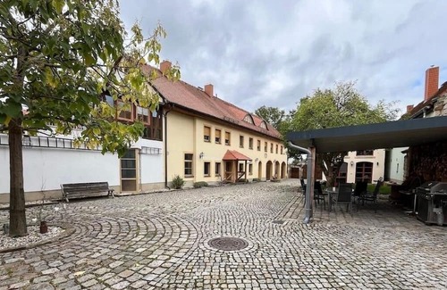 Mickten Casa | Spacious holiday home in Dresden for up to 12 people with 6 bedrooms