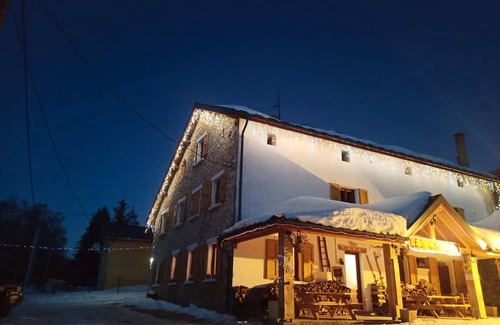 Vassieux-en-Vercors Apartamento | Room 'Les Carlines 4' with Mountain View, Shared Terrace and Wi-Fi