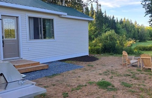 Atlantic Provinces Apartamento | Cozy Homestead Guesthouse. Located 10 minutes to Oromocto 25 min to Fredericton