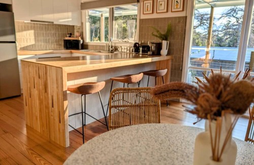 Warburton Casa | Pet-friendly sanctuary with mountain views 💚