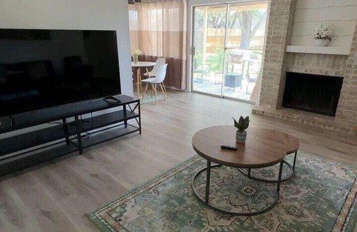New Territories Casa | Cozy Haven - Close to Everything