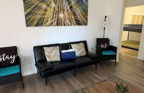 New Territories Casa | Cozy Haven - Close to Everything