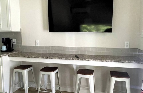 London Casa | This house is a 2 bedroom(s), 1 bathrooms, located in London, KY.