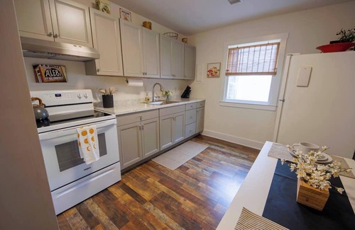 Winchester Apartamento | The Perch - NEW / Downtown!