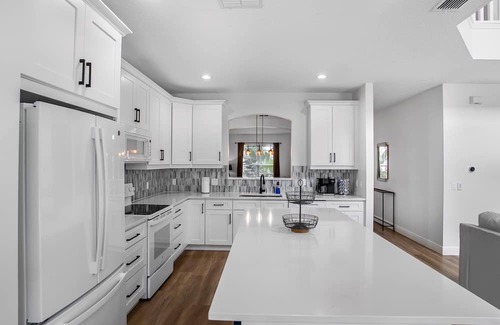 West Kissimmee Casa | Lovely 7 Bed Pool Home with Game Room-8510PHD