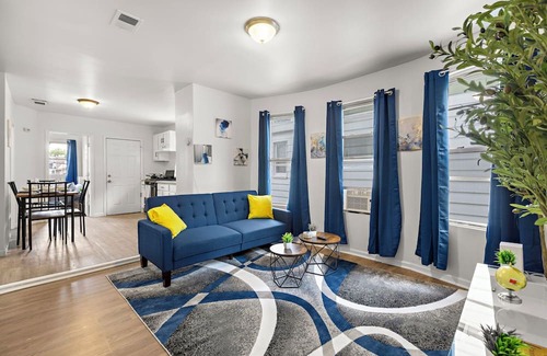 Weequahic Condominio | Fun Family getaway - NYC & NWK w/free parking