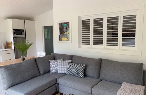 Piha Casa | "Ruruwai" Perfect Piha Beach getaway