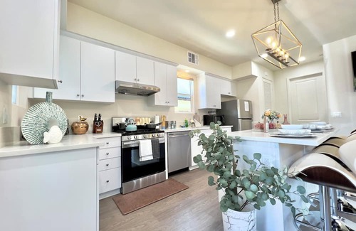 Alhambra Casa | Jie’s choice- City Lights Townhouse 15mins to DT