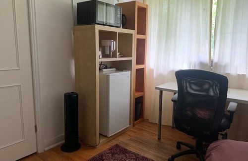 North York Casa | Quiet room in quiet neighbourhood