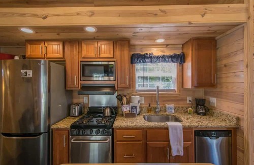 Upward Casa | Lakeview Cottage Summ