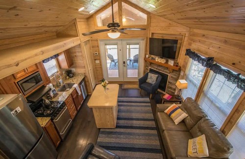 Upward Casa | Lakeview Cottage Summ