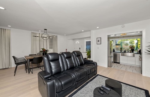 Allied Arts Casa | 2BR Home in Menlo Park Near Stanford University!