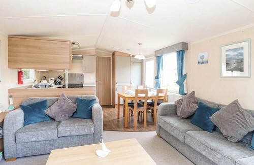 Hopton Chalet De Esquí | Dog Friendly 3 Bedroom Static Caravan in Fritton