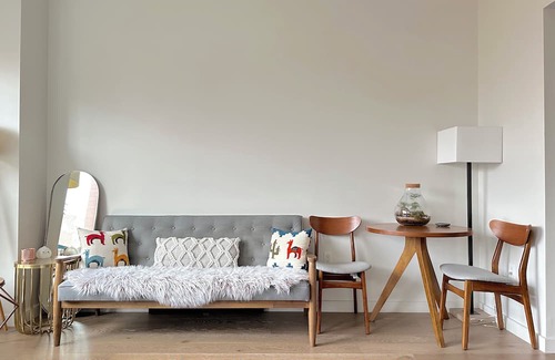 Ukrainian Village Apartamento | Spacious Modern East Village Apartment - Luxury Elevator Building